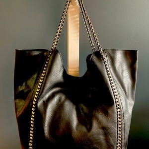 SIMI  black vegan leather Tote with chain detailing